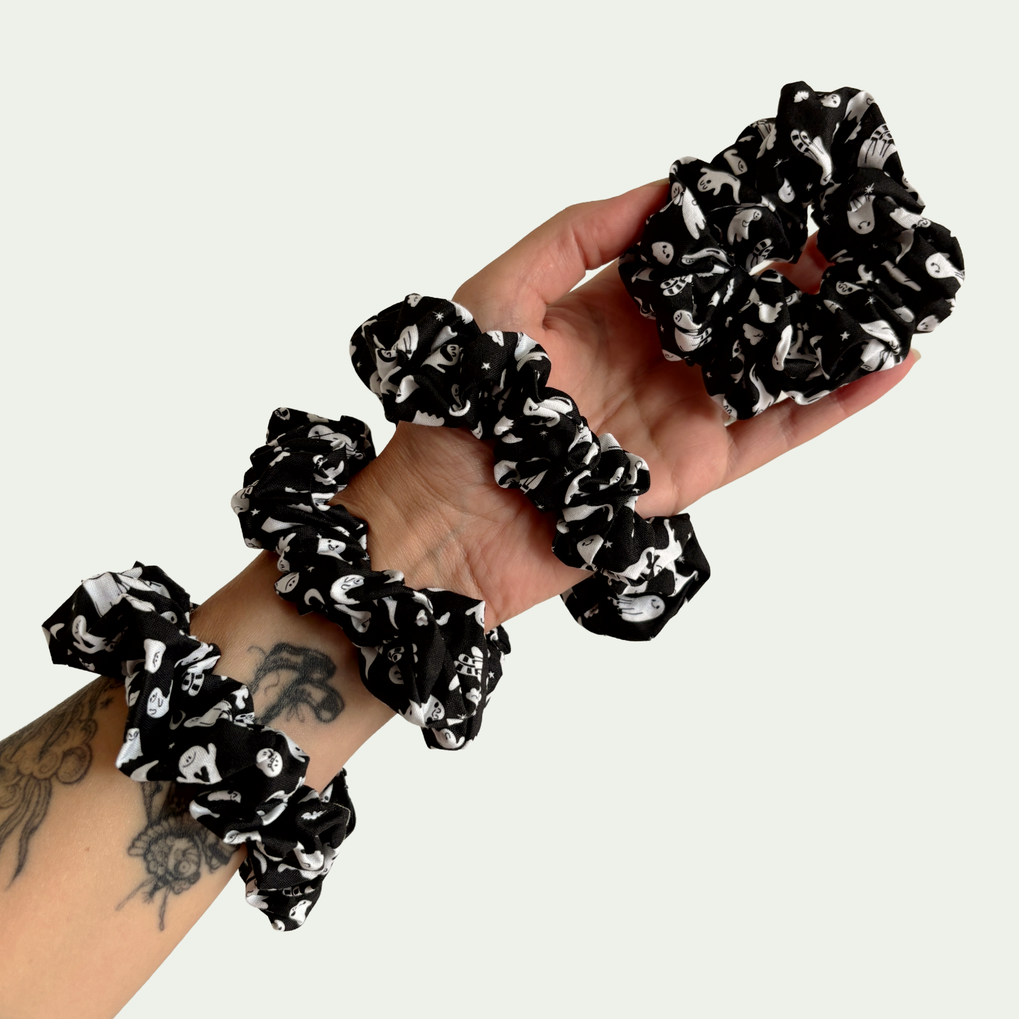 Ghostie Scrunchie